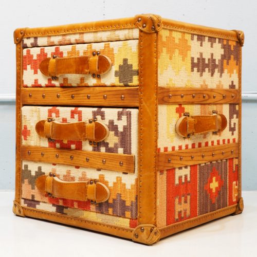 HALO Kilim Chest/ハロ チェスト キリム素材英国家具収納