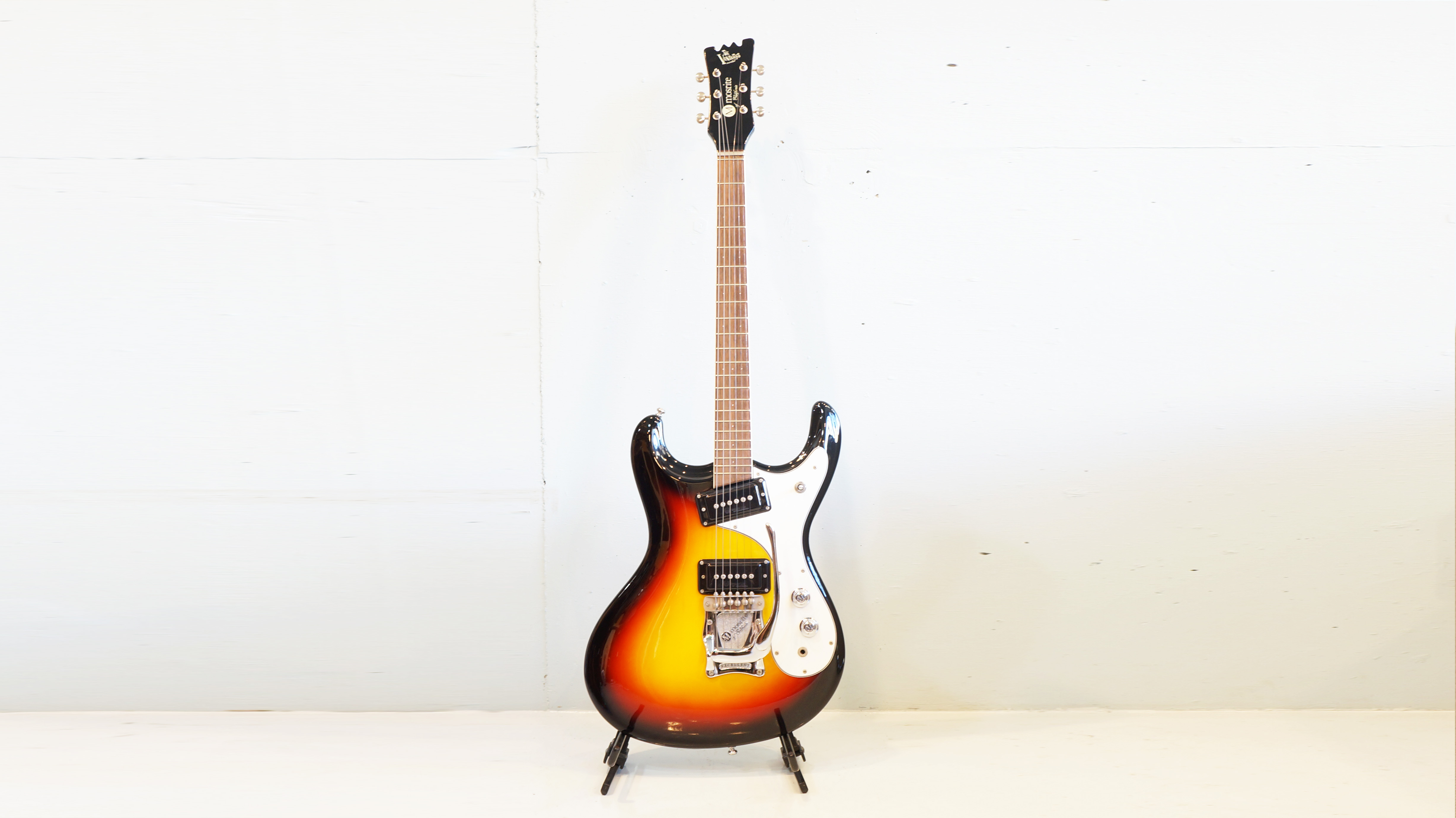 Mosrite Electric Guitar EXECELLENTE 65 made by KUROKUMO 