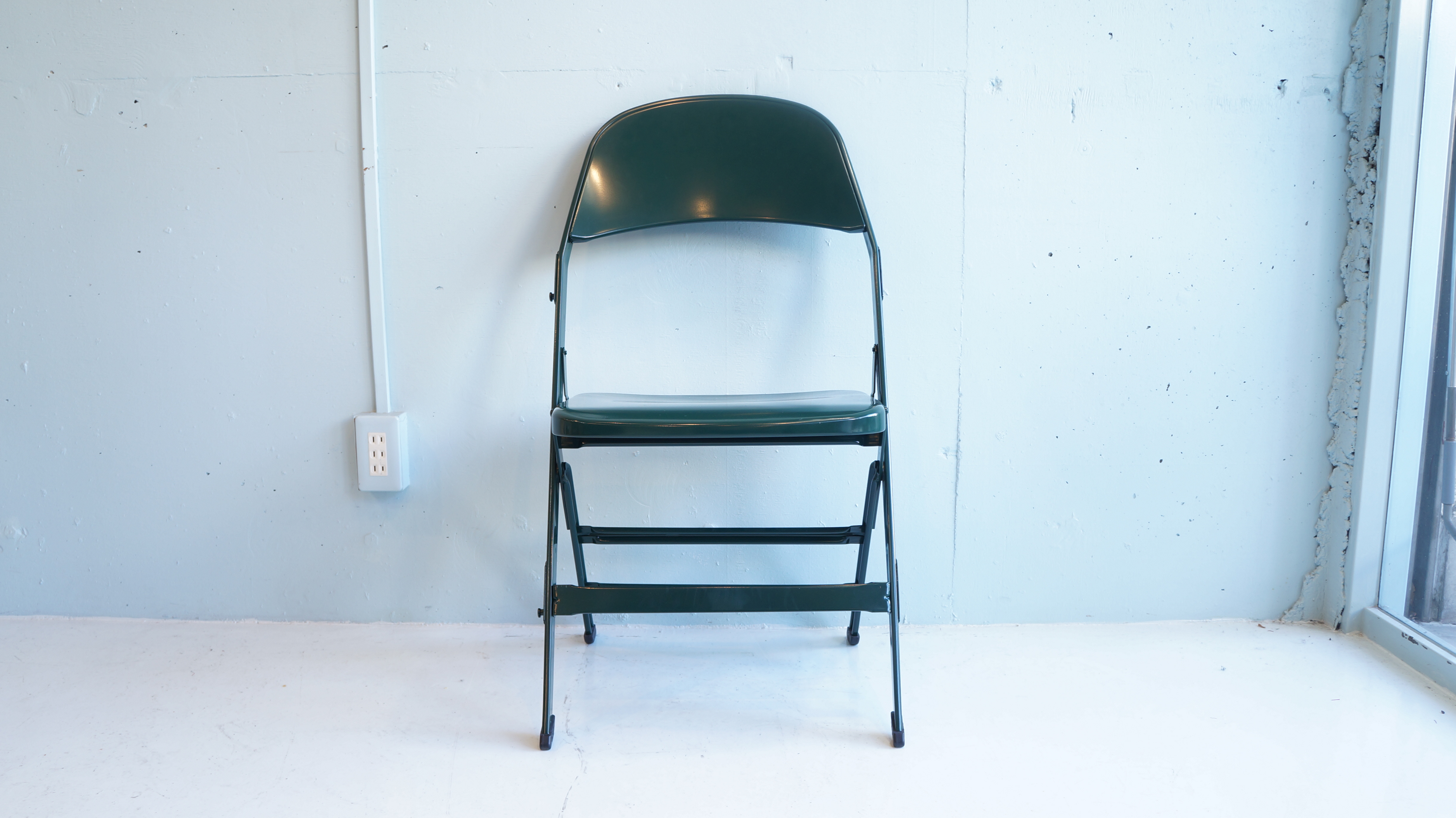 PACIFIC FURNITURE SERVICE ALL STEEL FOLDING CHAIR made by CLARIN