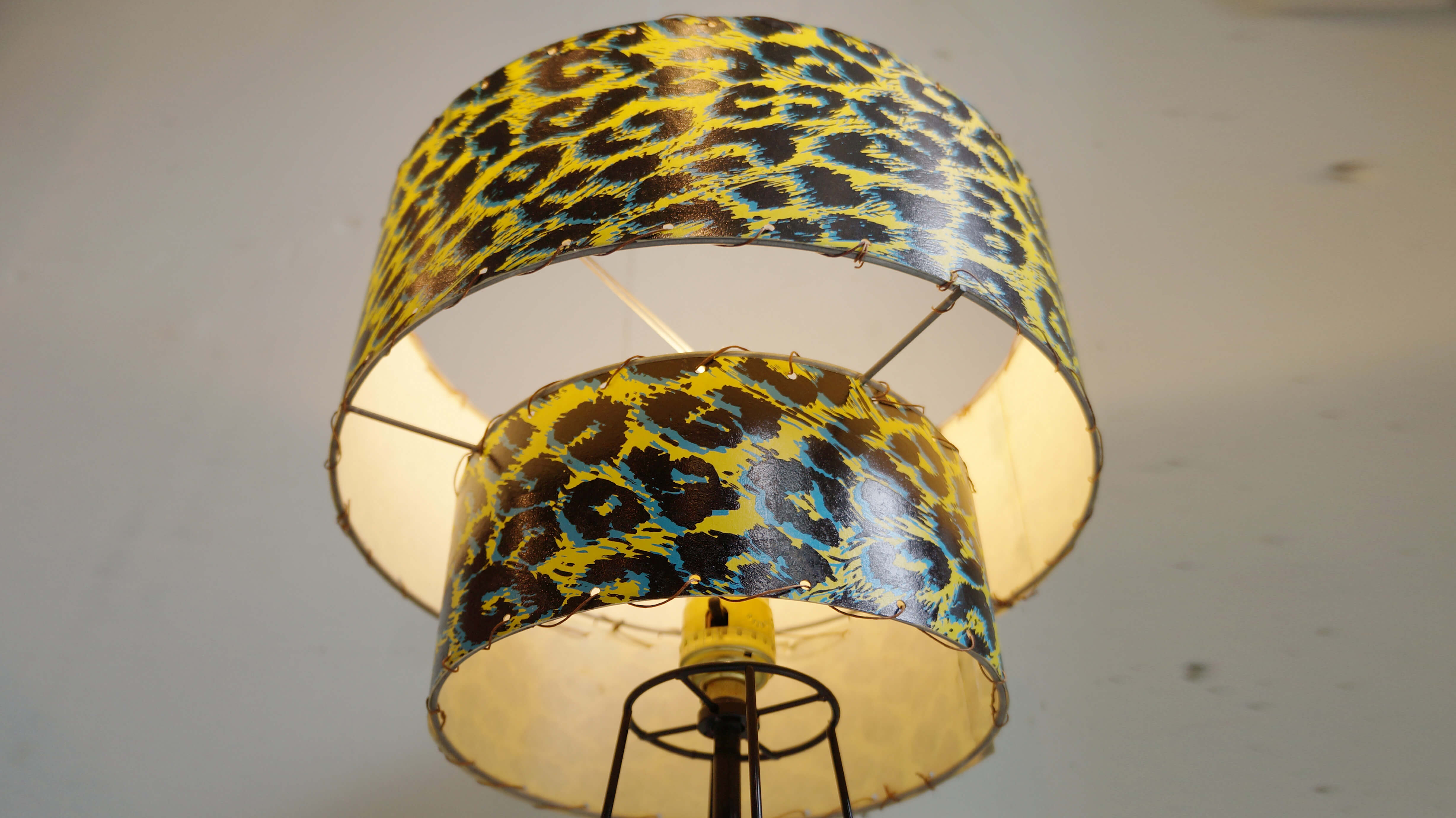 50`s US vintage 2tien Shade Table Lamp