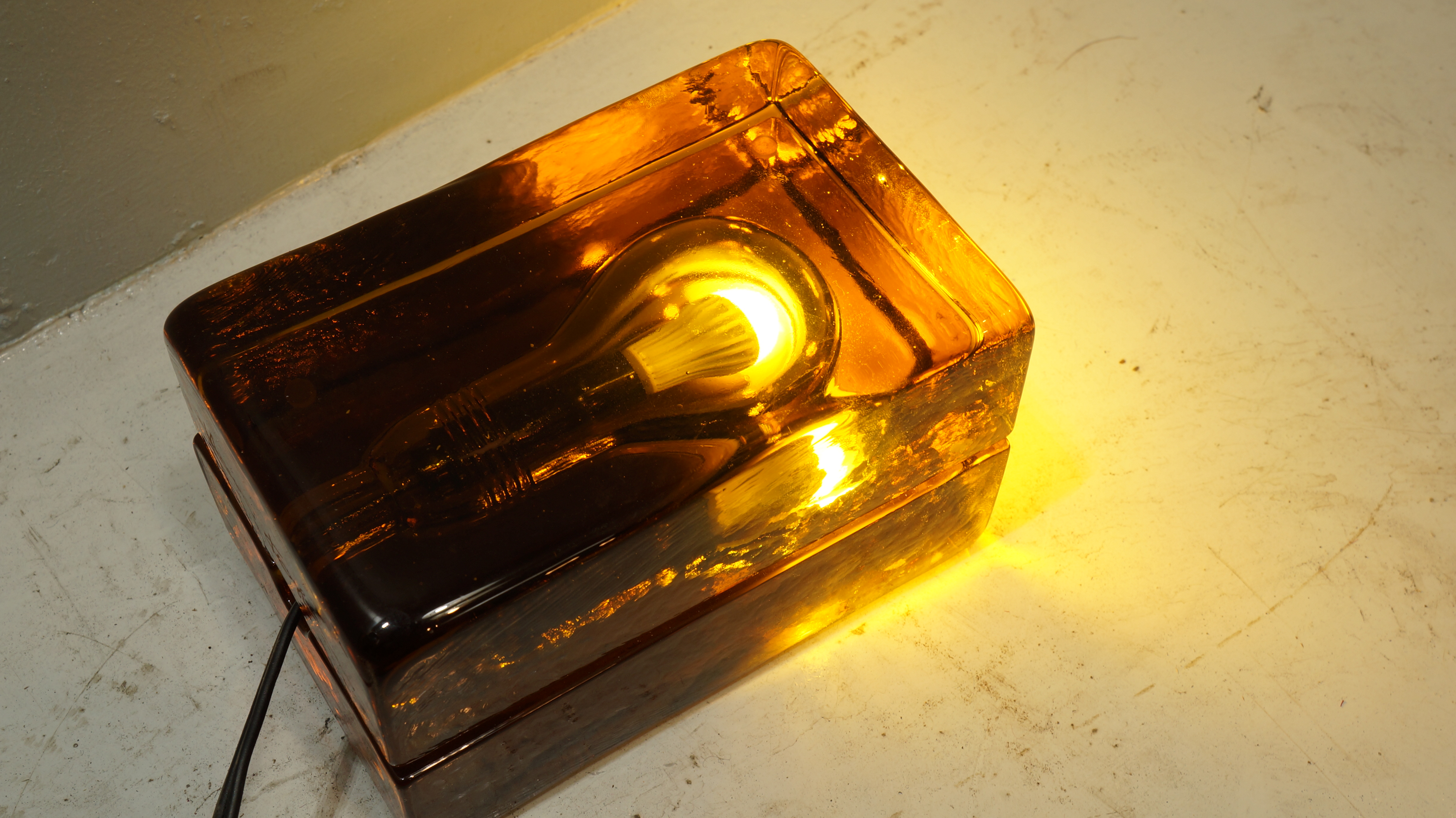 DESIGN HOUSE BLOCK LAMP amber designed by Harri Koskinen/デザイン 