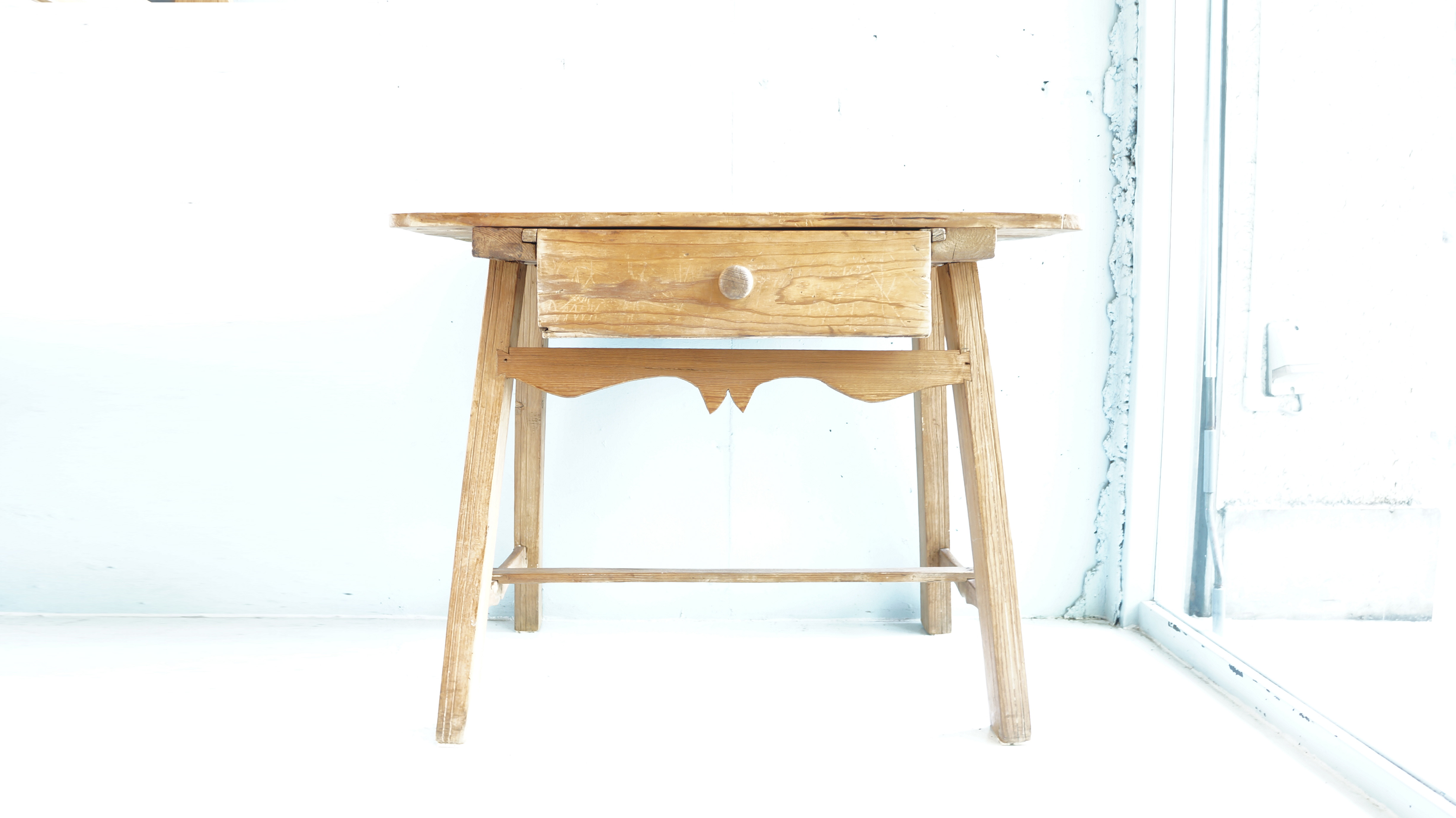 Antique Solid Wood Desk / アンティーク 木製 デスク 子供机