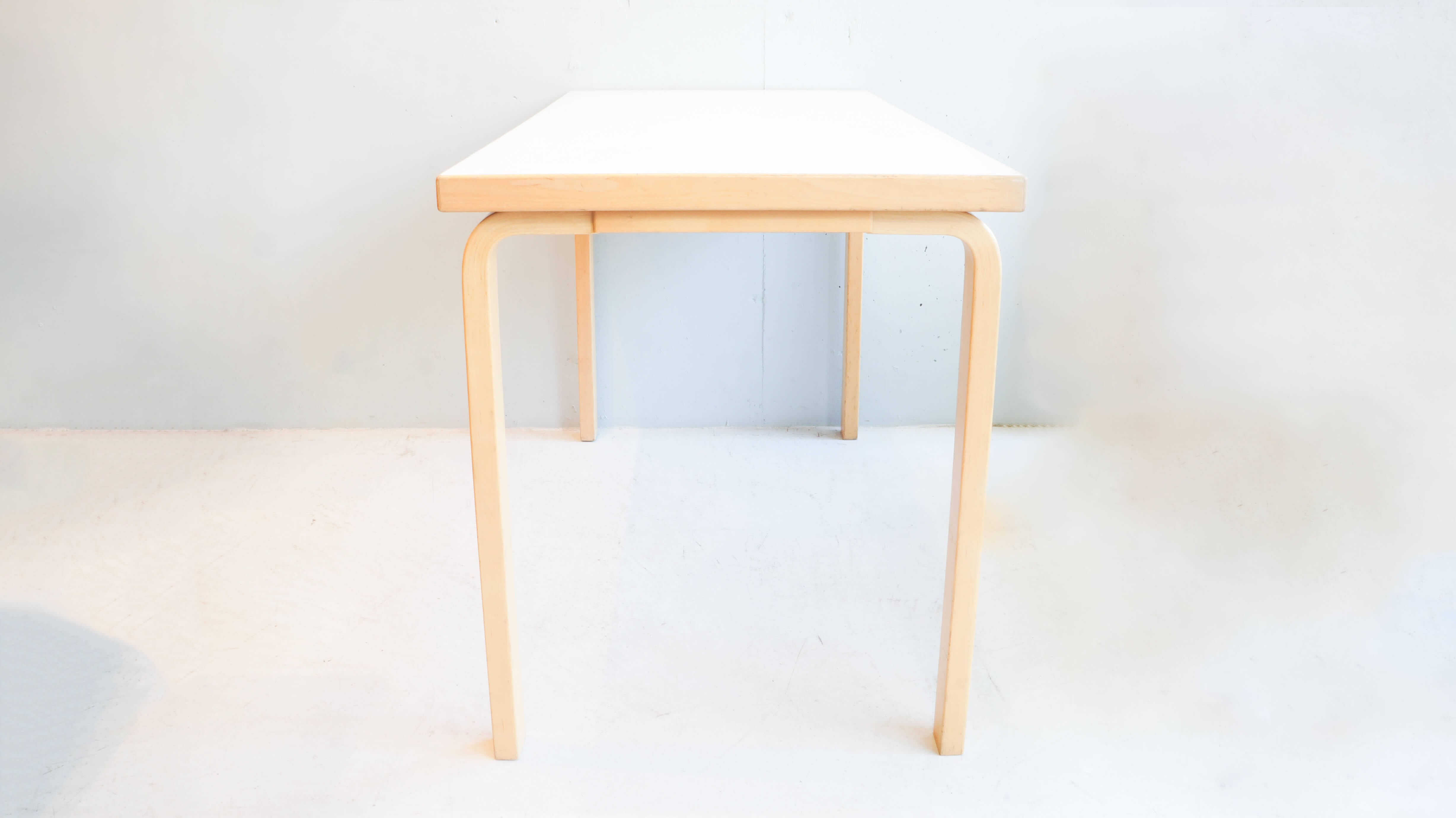 artek/アルテック テーブル 机 TABLE 80A Alvar Aalto/アルヴァ