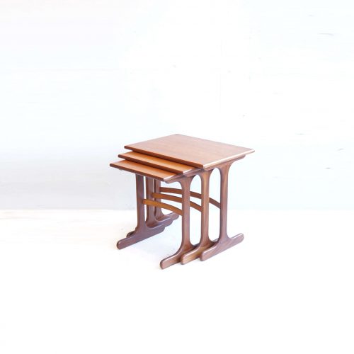 UK VINTAGE E GOMME G PLAN SERIES NEST TABLE / イギリス ビンテージ ジープラン ネスト テーブル