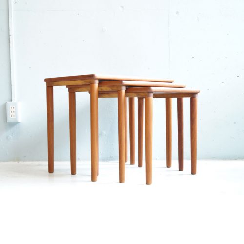 DANISH VINTAGE MOBELFABRIKKEN TOFTEN NEST TABLE Design by E. W. Bach / デンマーク ビンテージ ネストテーブル