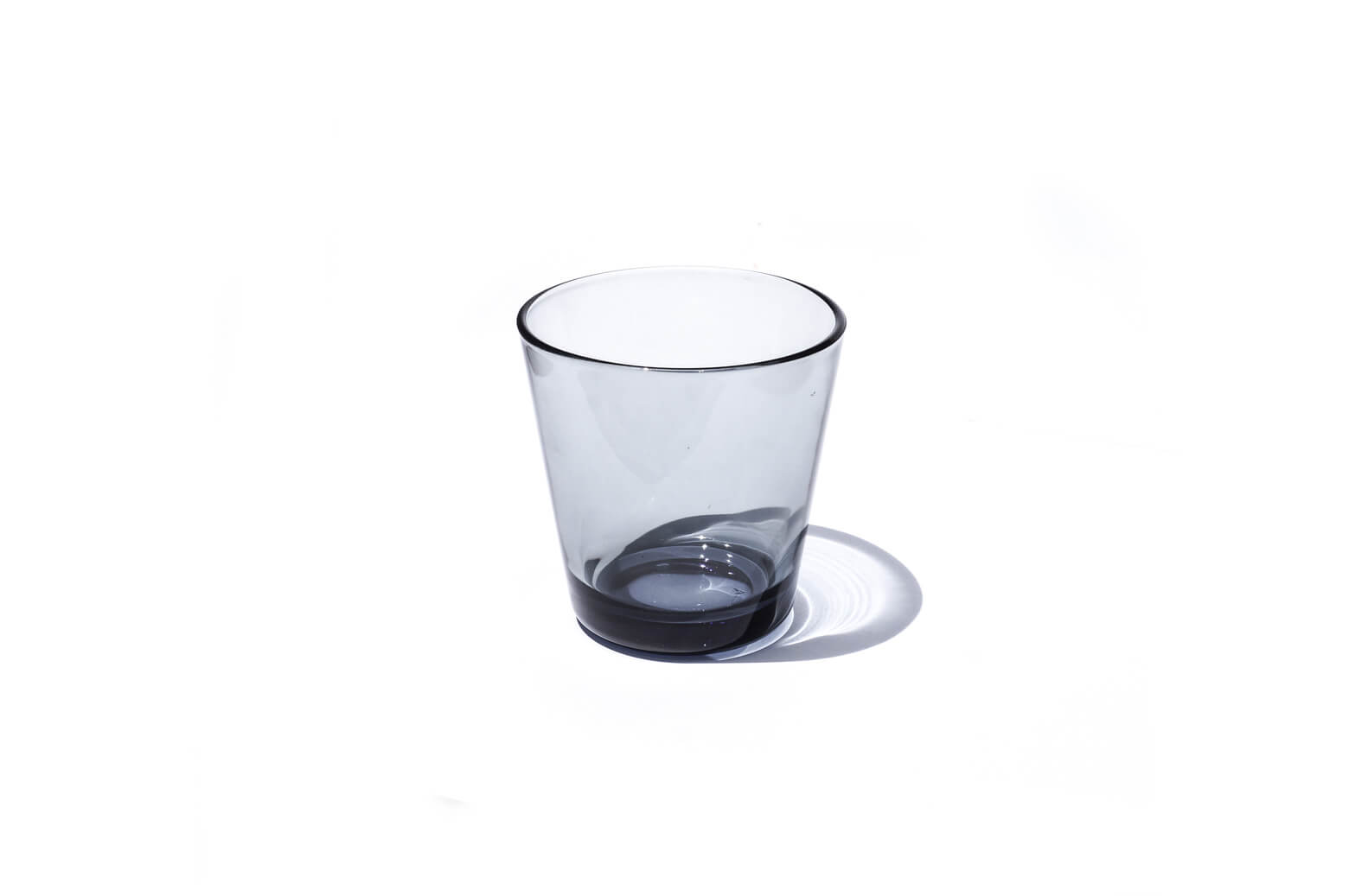 Iittala Kartio Gray Tumbler Glass / イッタラ カルティオ グレー タンブラー グラス 北欧食器