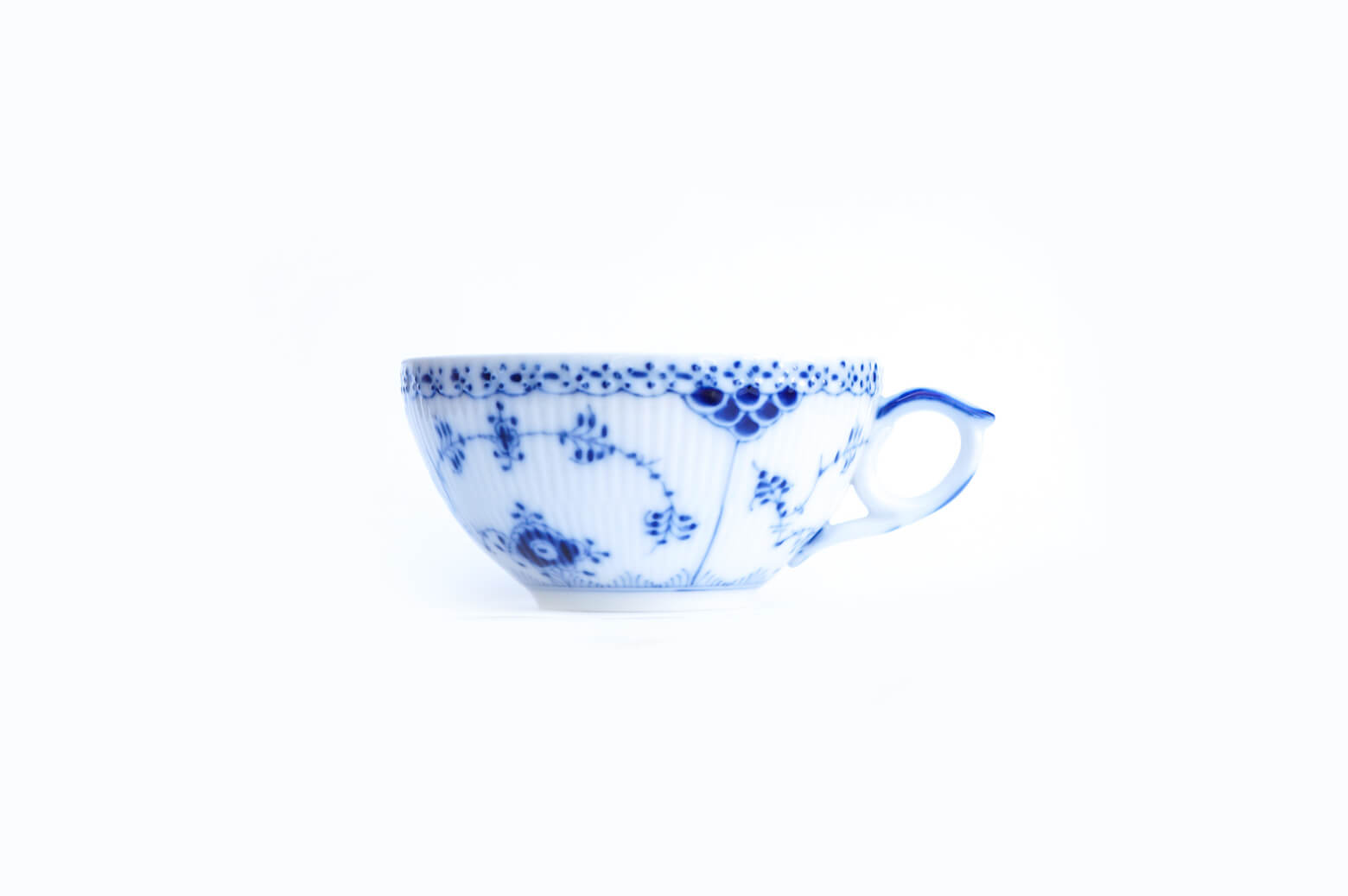 Royal Copenhagen Blue Fluted Half Lace Tea Cup and Saucer/ロイヤルコペンハーゲン ブルーフルーテッド ハーフレース ティーカップ&ソーサー 北欧食器 3