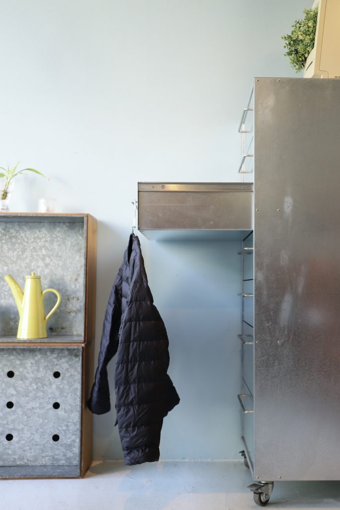 アイアン ブリキ キャビネット チェスト 収納家具 インダストリアル