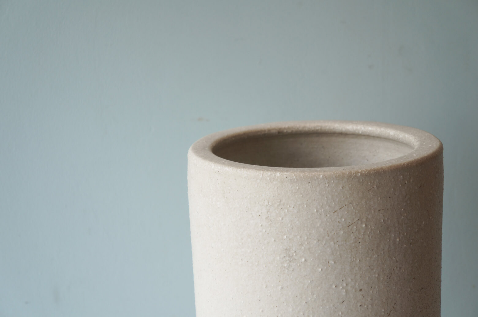 陶器 傘立て ホワイト シンプルデザイン/Simple Desgin Ceramic umbrella stand | FURUICHI/古一