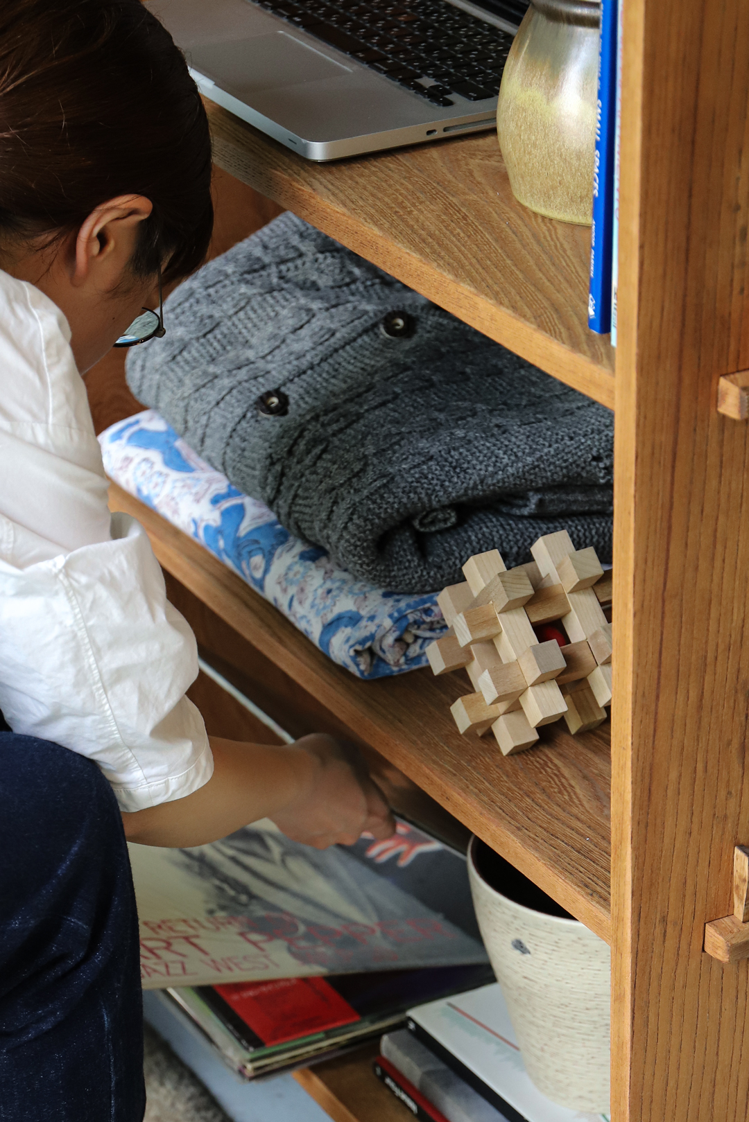 Japanese Vintage Solid wood Bookcase/ジャパンヴィンテージ 本棚 シェルフ オープンラック 欅材 楔式 昭和レトロ ナチュラル