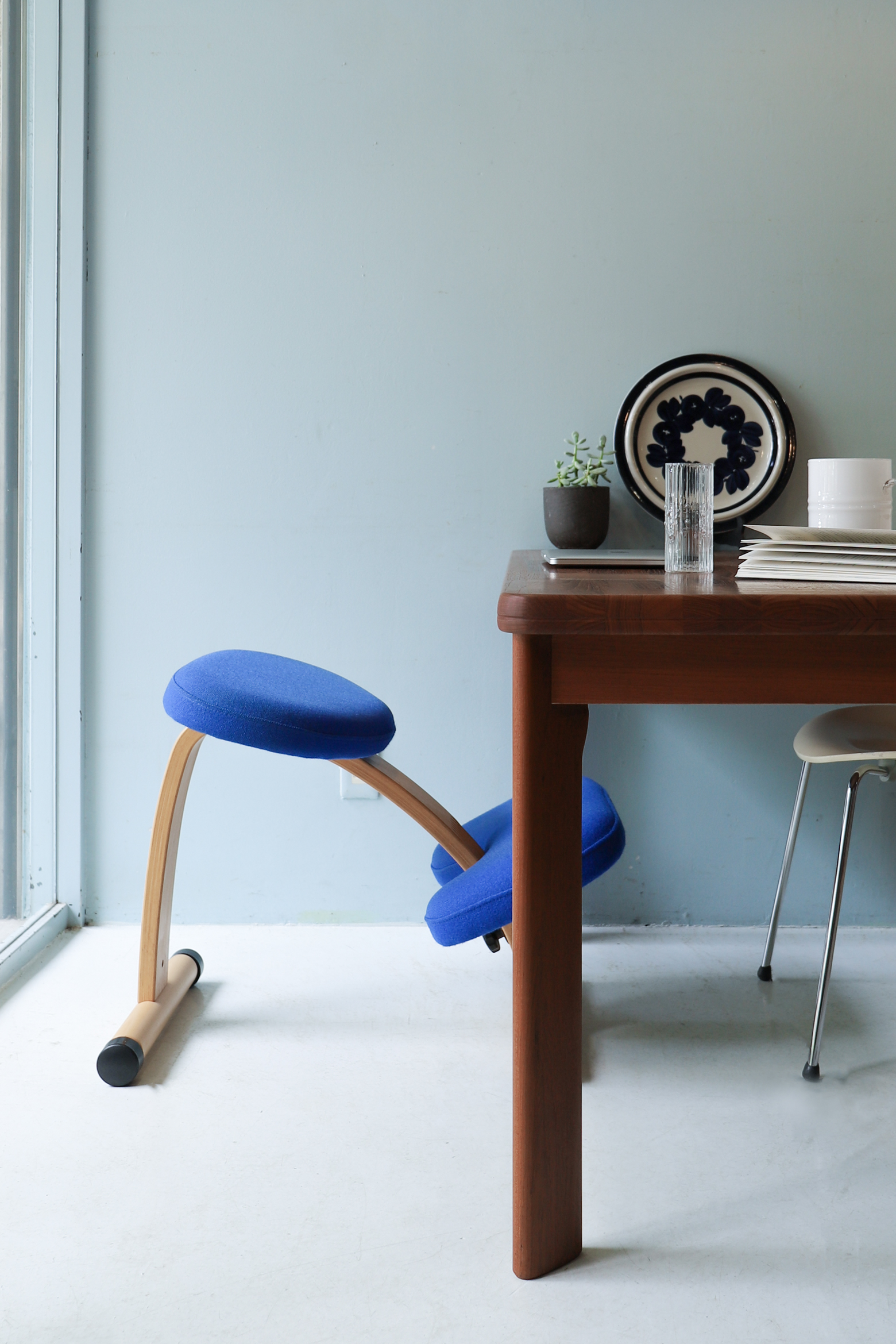 リボ バランスチェア イージー ノルウェー デザイン 椅子 北欧家具/Rybo Balance Easy Chair Norway |  FURUICHI/古一