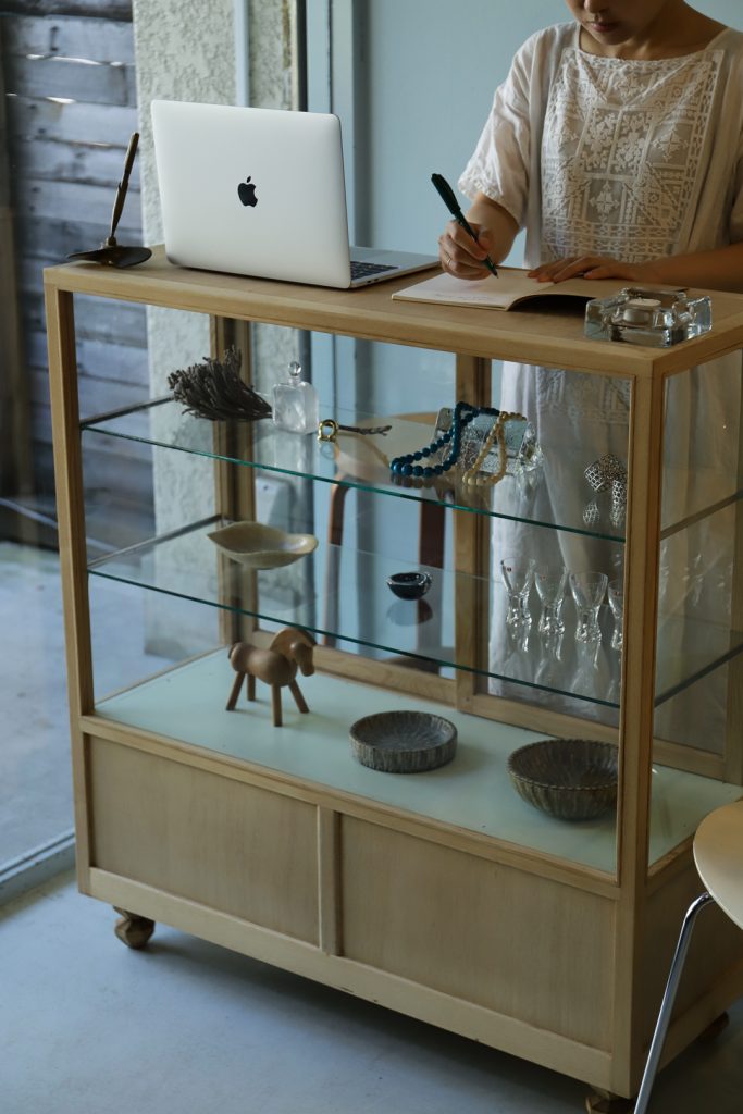 ジャパンヴィンテージ ショーケース キャビネット レトロ