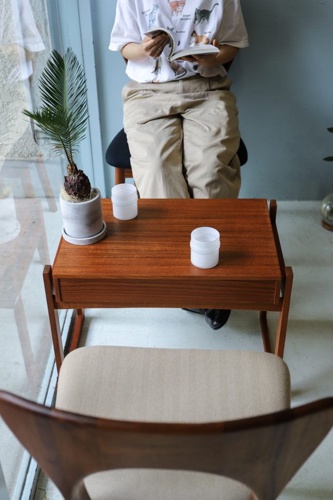 デンマーク ヴィンテージ ドロワーサイドテーブル チェスト チーク材