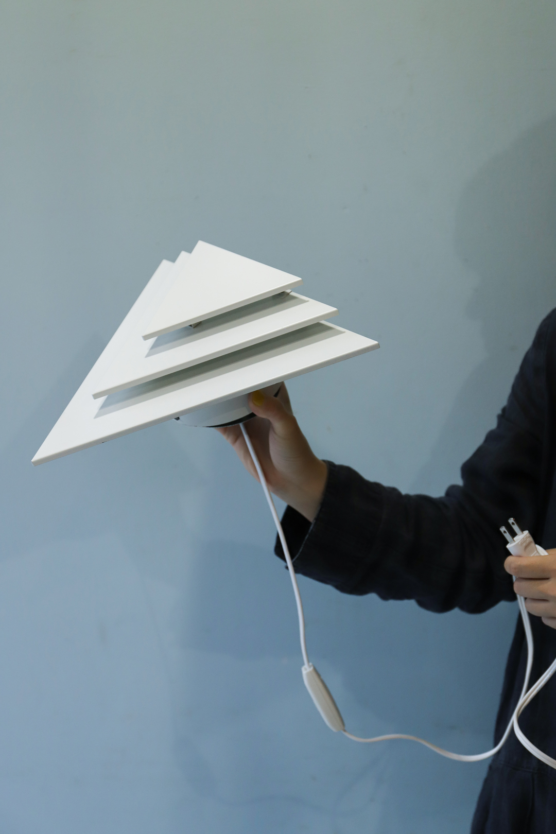 KOIZUMI Triangle Wall Lamp/コイズミ ウォールランプ ブラケットライト 間接照明 イタリアンモダン デザイン インテリア