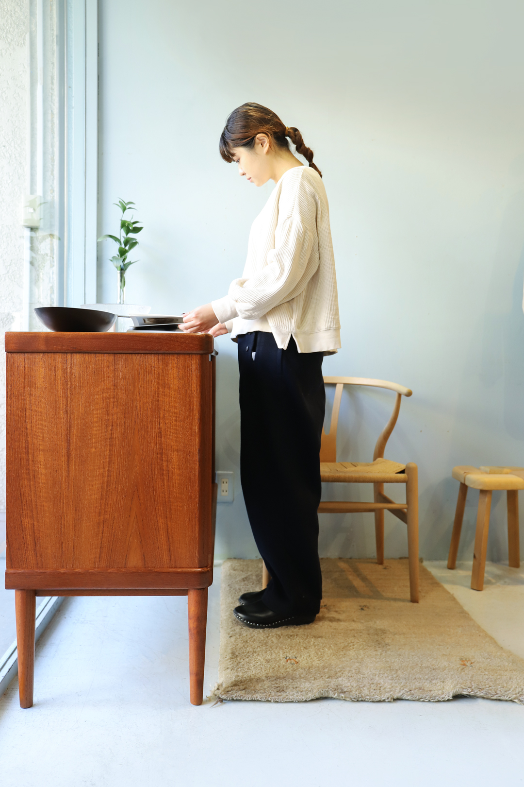 Danish Vintage Teakwood Sideboard/デンマークヴィンテージ チーク材 サイドボード キャビネット 収納家具 北欧モダン