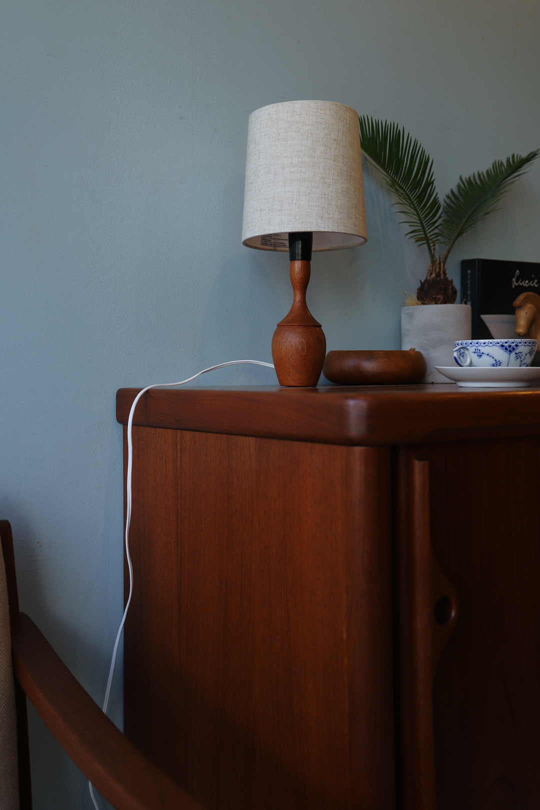 Danish Vintage Teakwood Mini Table Lamp/デンマークヴィンテージ テーブルランプ チーク材 照明 北欧モダン インテリア ナチュラル