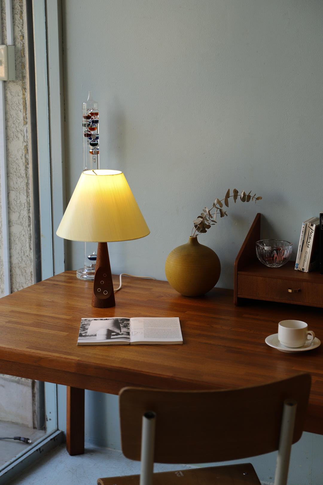 デンマークヴィンテージ テーブルランプ チーク材×真鍮 ミッド