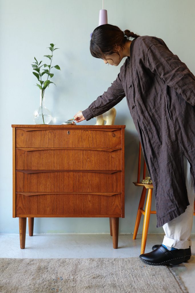 デンマークヴィンテージ チェスト 4段 チーク材 収納 北欧家具 シンプルモダン/Danish Vintage Teakwood Chest  4Drawers | FURUICHI/古一